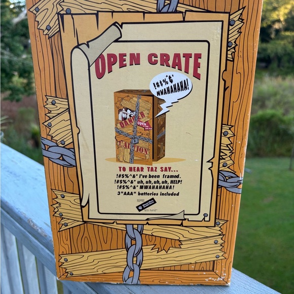 Vintage 1999 Tasmanian Devil Taz in Original Crate - Picture 6 of 10